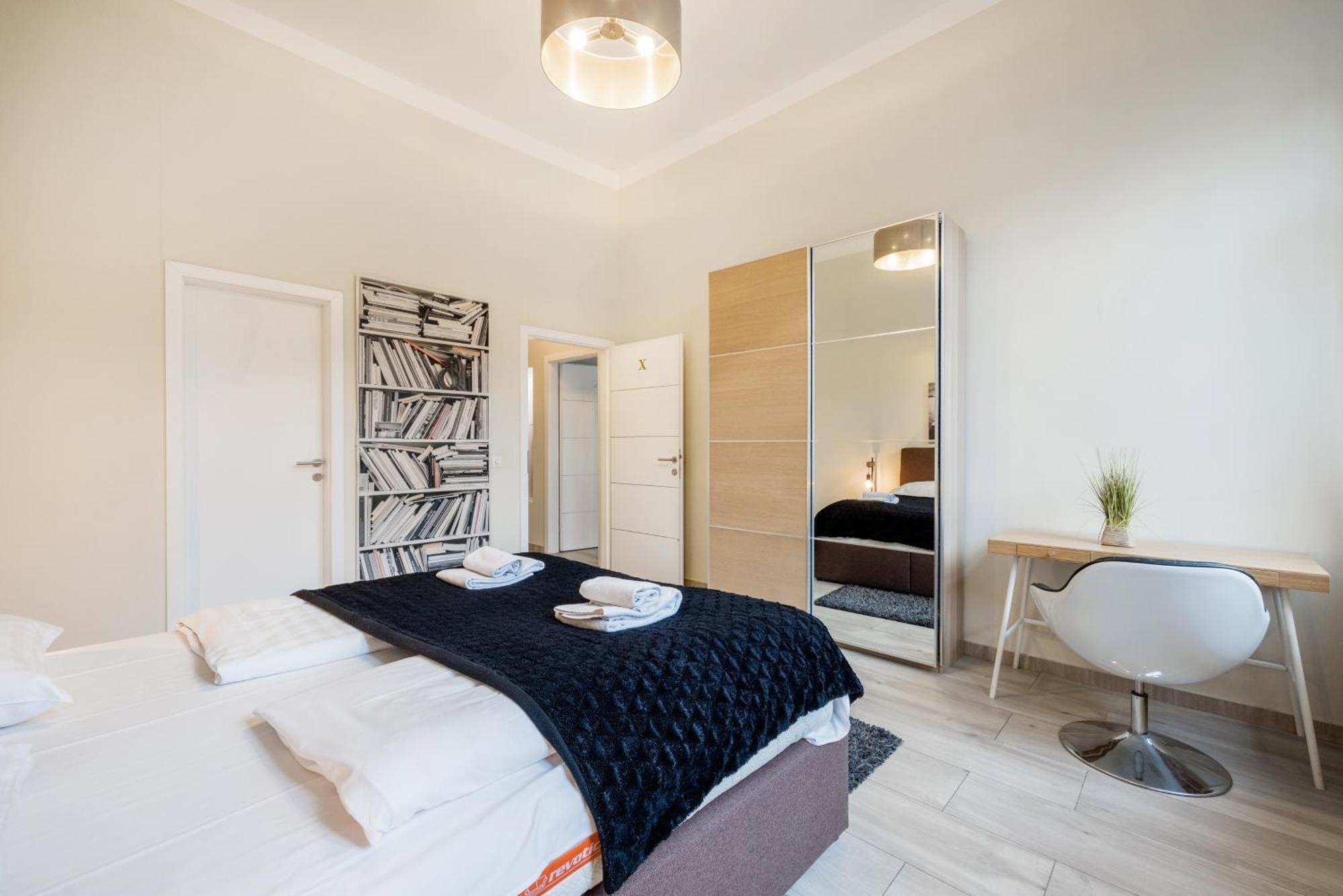 Apartman Your 3-bdrm At Szimpla Kert *